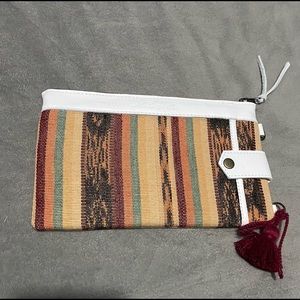Nena & Co Sandstone Everything Clutch